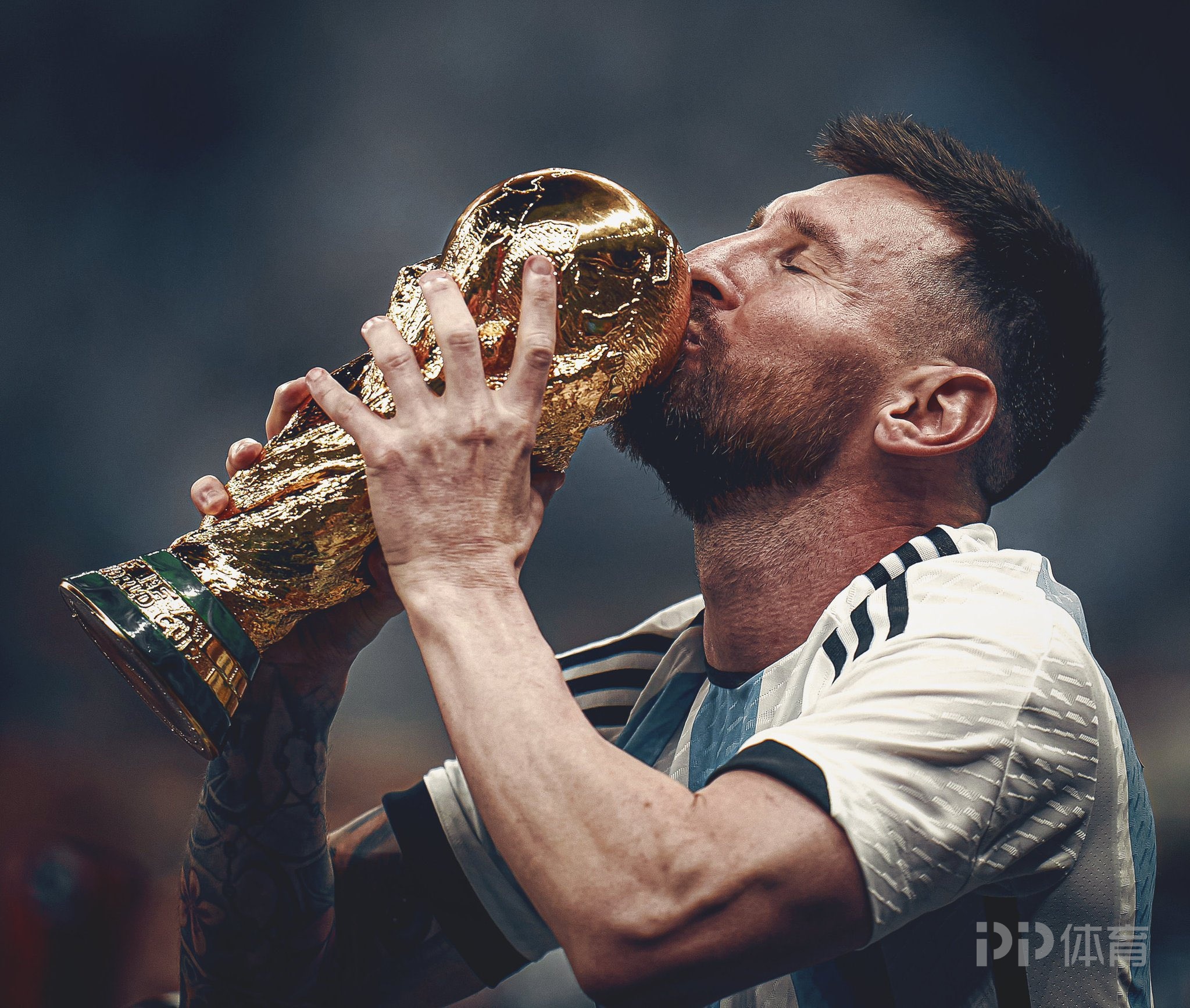 梅西获评FIFA最佳男足运动员！