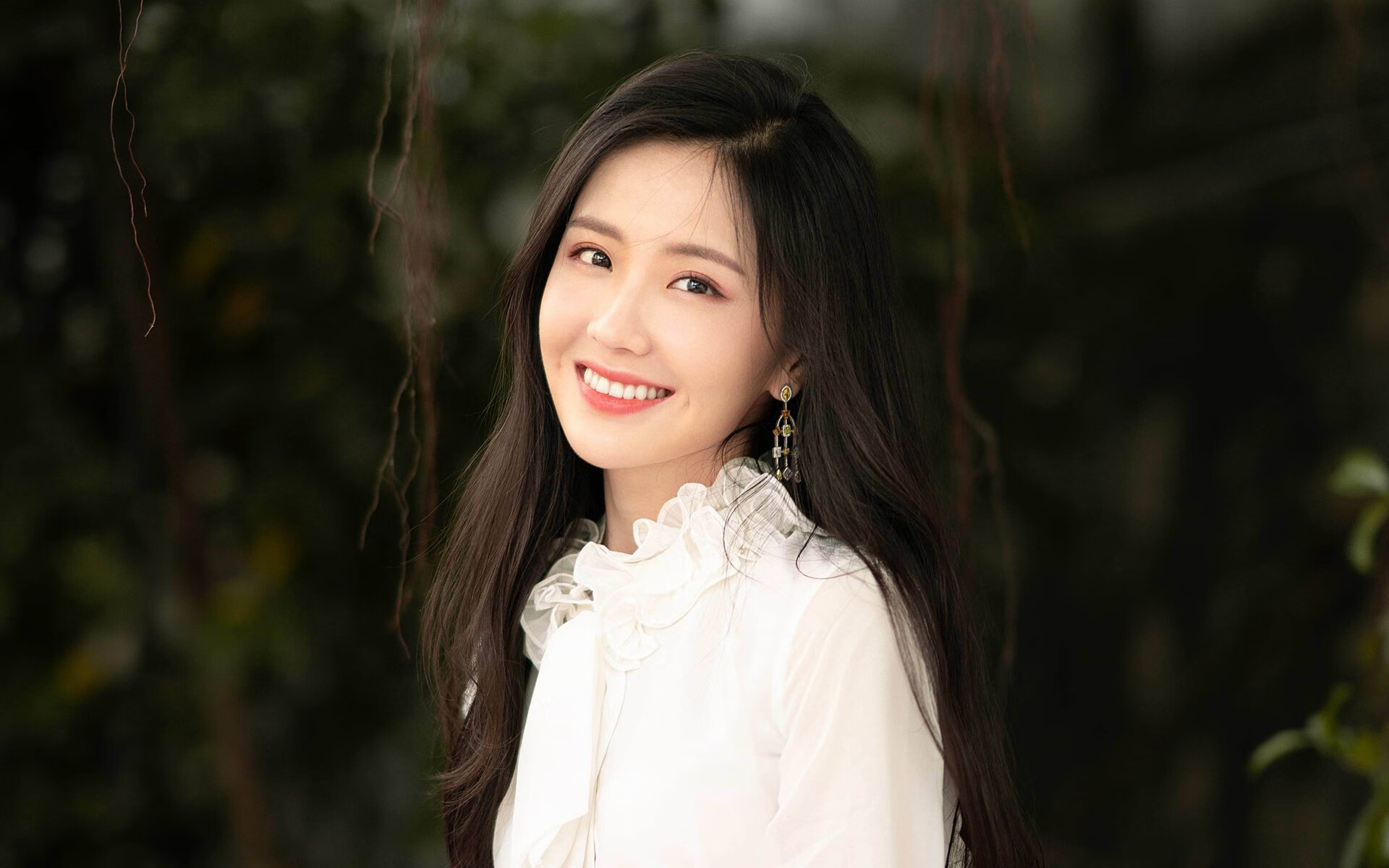 欧文末节超神狂砍21分！湖人三巨头合体速胜开拓者