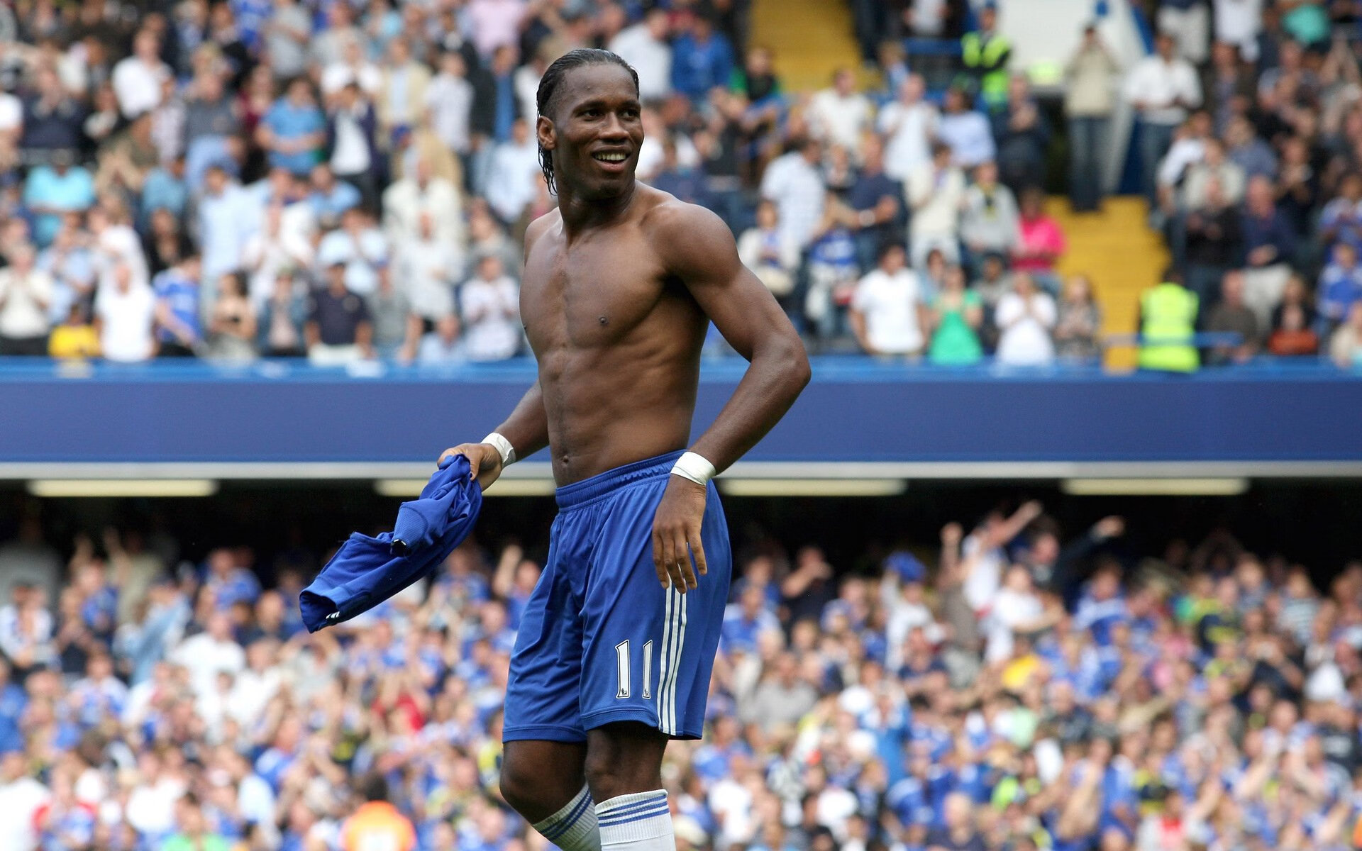 当深圳的霓虹遇见密尔沃基的雪，字母哥用稳定输出诠释何为世界级