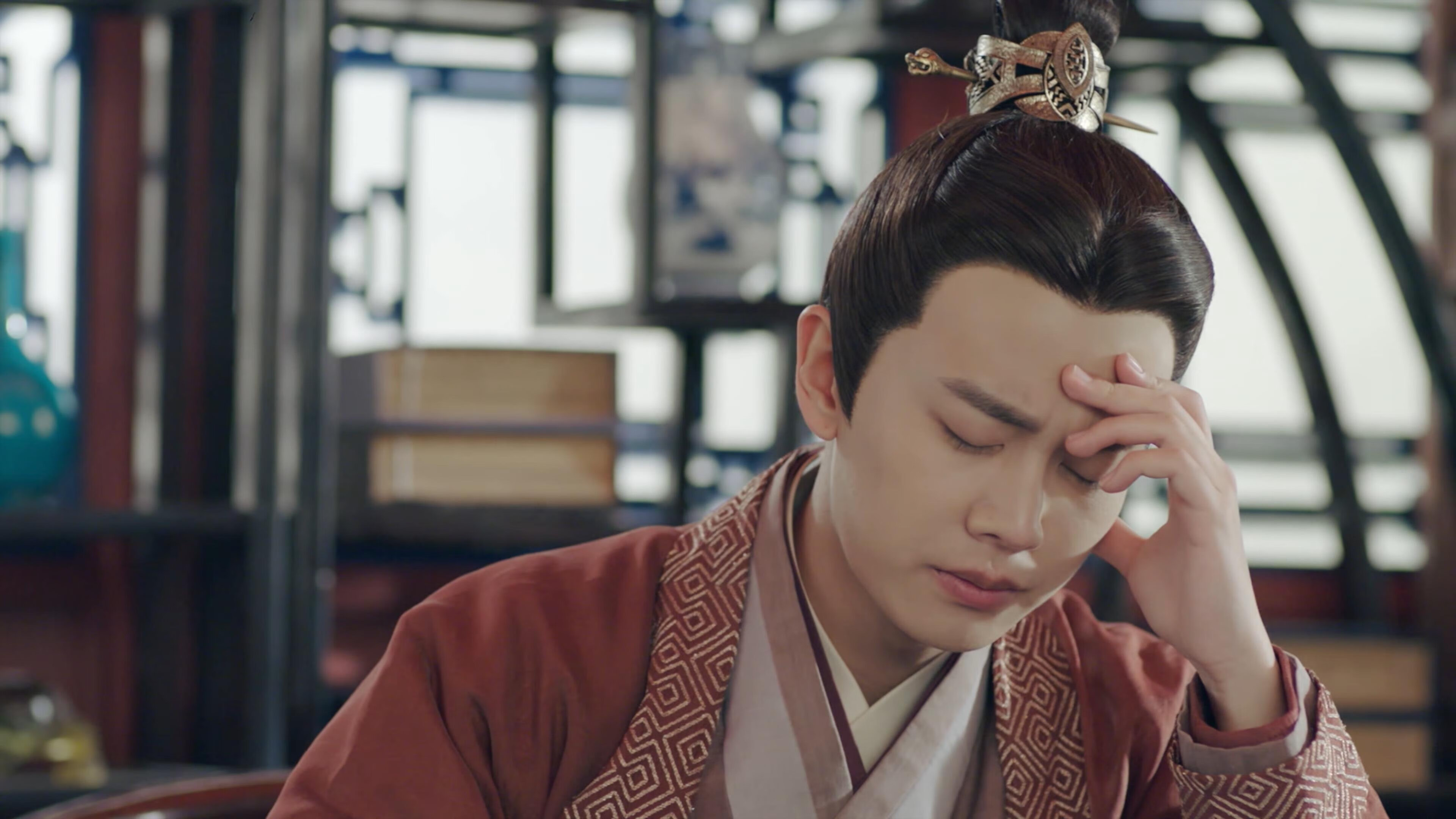 欧冠淘汰赛焦点战，巴萨力克塞内加尔球星领衔劲旅，争冠之路曙光初现