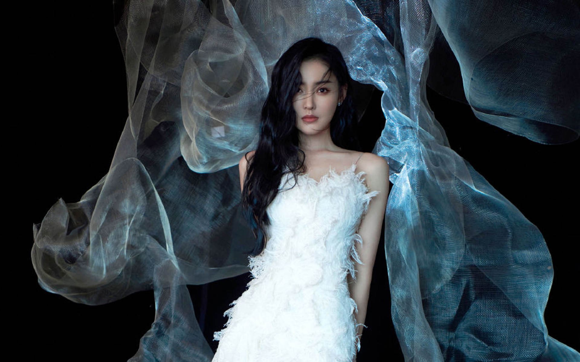 风暴眼中心独舞，戈麦斯以持续杀伤撕裂挪威防线