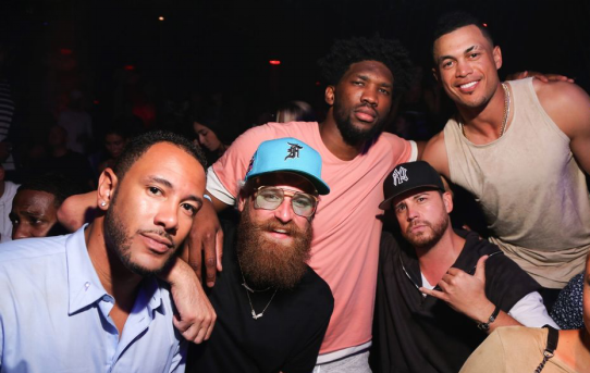 年度焦点之战之夜，恩比德表现堪称教科书