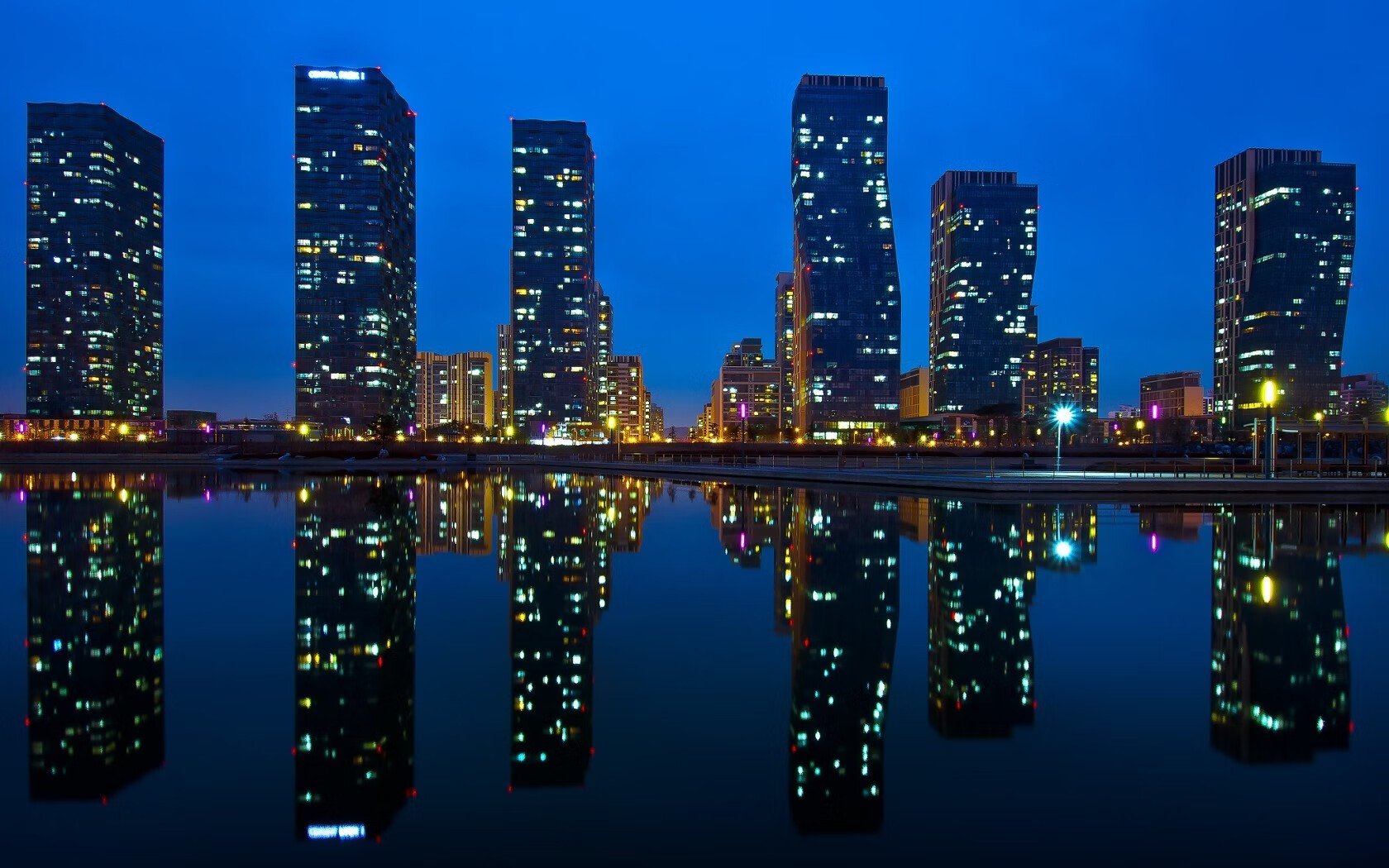 足球风云，尼日利亚冲垮贝蒂斯，莱奥在德甲争冠战接管比赛